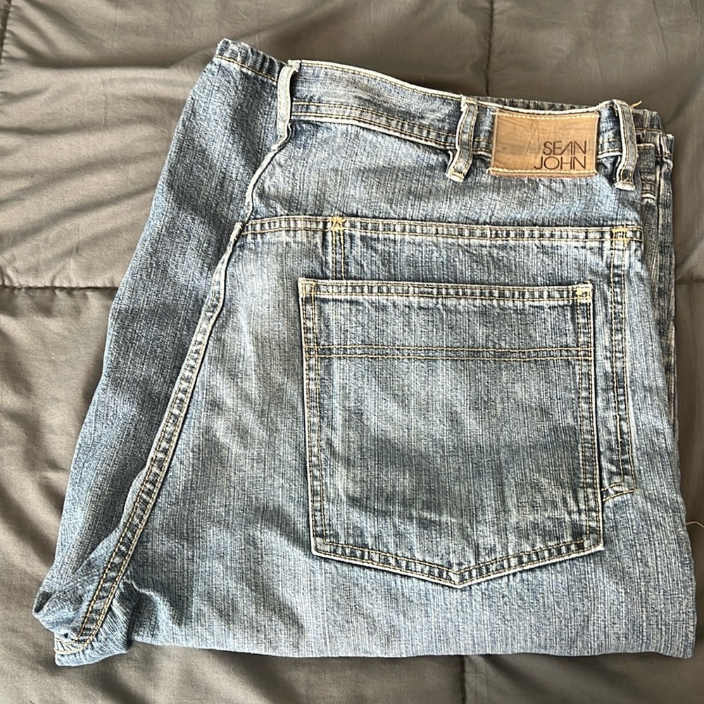 Sean John Medium Wash Denim Shorts Size 40